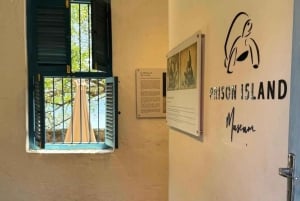 Zanzibar: privétour naar Prison Island en Stone Town + ophaalservice