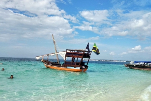 Zanzibar: Prison Island Tour with Lunch on the Sandbank