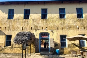 Zanzibar: Wyspa Więzienna i gigantyczne żółwie z odbiorem