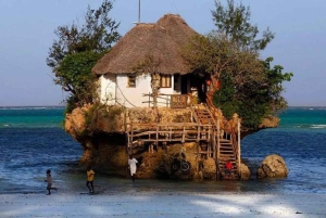 Zanzibar : forêt privée de Jozani, grotte de Kuza et restaurant Rock