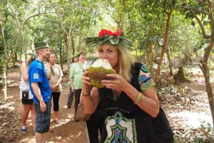 Zanzibar: privé rondleiding op een kruidenboerderij met een lokale gids.