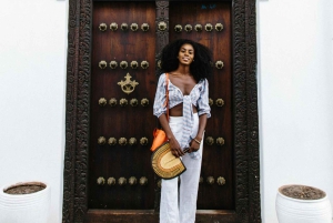 Zanzibar: visita privata a una fattoria di spezie e tour guidato di Stone Town