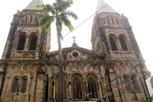 Zanzibar: Passeio privado pela Cidade de Pedra e cruzeiro de dhow ao pôr do sol