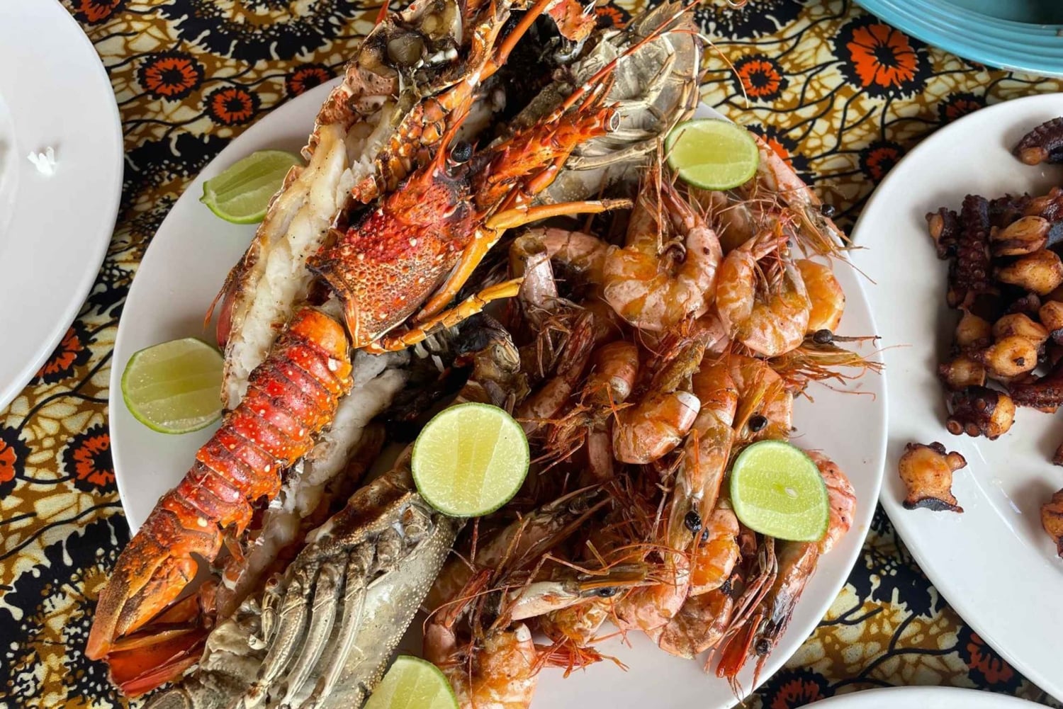 ザンジバル：プングメ島 終日ツアー、シュノーケリングとBBQランチ付き