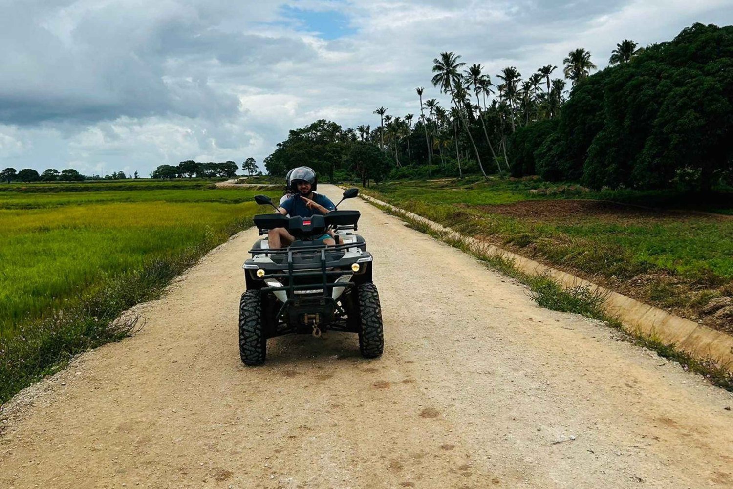Zanzibar: Quad Bike Adventure og Village Tour