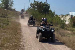 ザンジバル：サンセット付きクワッドバイクアドベンチャー（送迎付き）