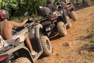 ザンジバル：サンセット付きクワッドバイクアドベンチャー（送迎付き）