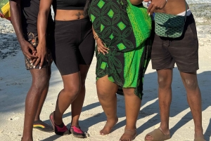 ザンジバル：サンセット付きクワッドバイクアドベンチャー（送迎付き）