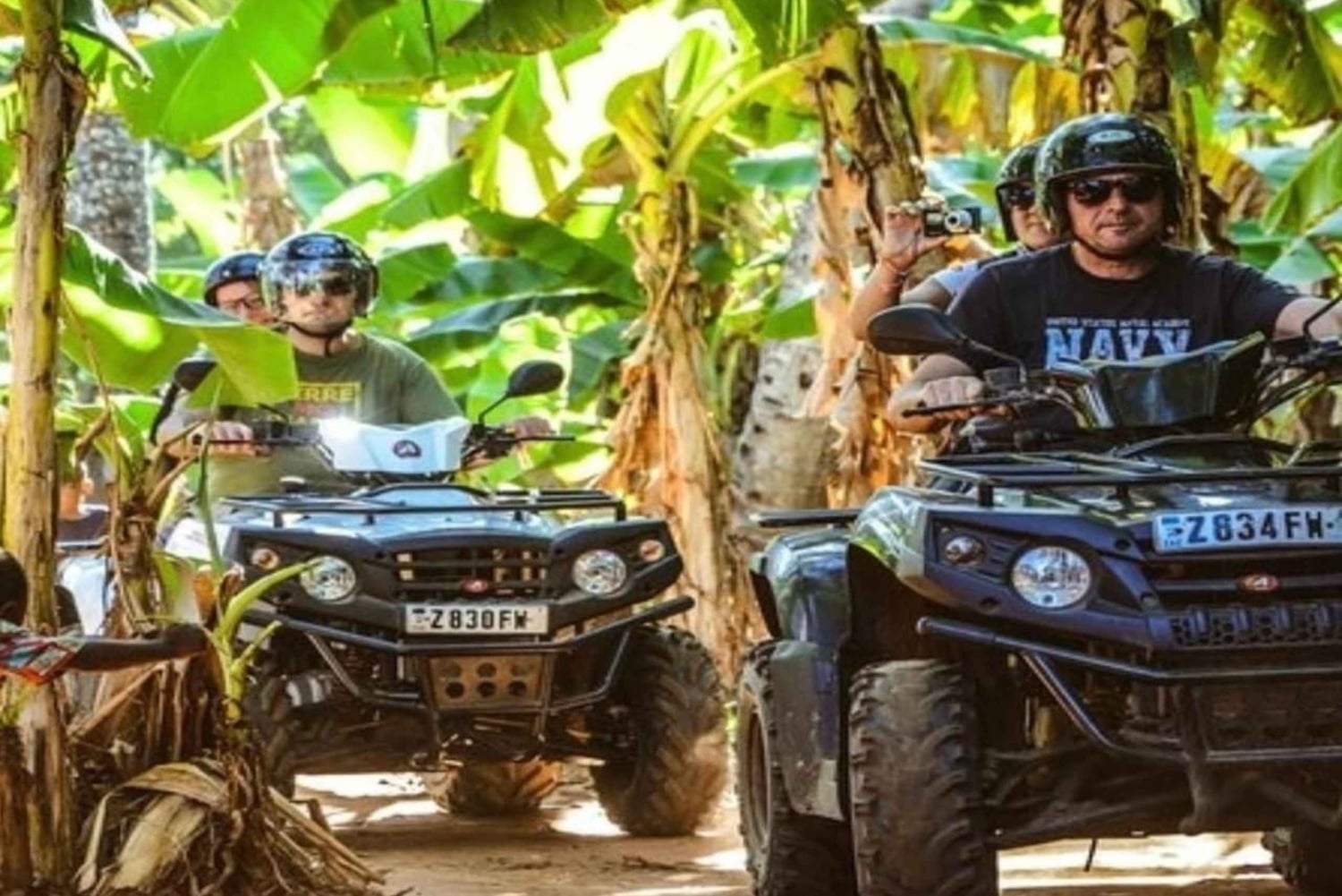 Zanzibar: Firhjulingstur og Maalum-grotteeventyr