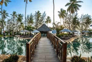 Zanzibar: 1 Day Pass all inclusive island Resort experience