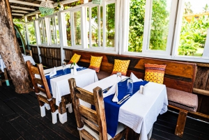 Zanzibar: 1 Day Pass all inclusive island Resort experience