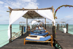Zanzibar: 1 Day Pass all inclusive island Resort experience