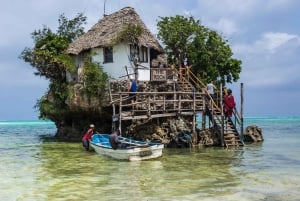 Zanzibar: Besøk på Rock Restaurant og grotteomvisning
