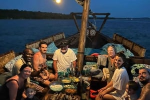 Zanzibar: Romantische boottocht bij zonsondergang met diner