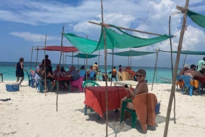 ZANZIBAR: Safari Blue snorklingeventyr med BBQ