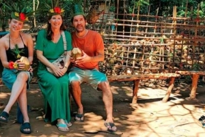 ザンジバル：カメと泳ぐサラーム洞窟＆スパイス農園ツアーをお楽しみください