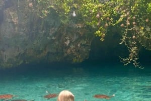 Zanzibar: Wycieczka „Pływanie z żółwiami w jaskini Salaam”