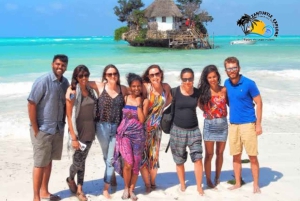 Zanzibar : Tortues de la grotte de Salaam et déjeuner au restaurant The Rock