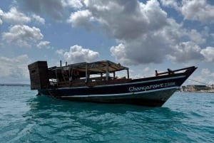 Zanzibar: nurkowanie z rurką i rejs łodzią dhow o zachodzie słońca z kolacją