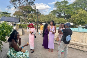 Zanzíbar: Excursión a la Granja de Especias, la Isla de la Prisión y la Ciudad de Piedra