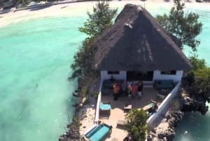 ZANZIBAR: Farma przypraw, jaskinia Salam, pływanie z żółwiami i restauracja Rock