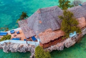 ZANZIBAR: Farma przypraw, jaskinia Salam, pływanie z żółwiami i restauracja Rock