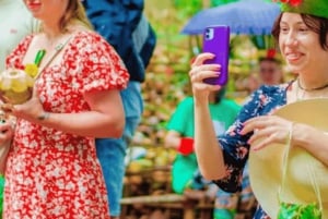 ZANZIBAR: Farma przypraw, jaskinia Salam, pływanie z żółwiami i restauracja Rock