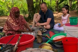 Sansibar: Mausteviljelmäkierros ja ruoanlaittokurssi lounaalla