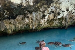 ZANZIBAR: Kryddergårdstur og Salam-grotte tur