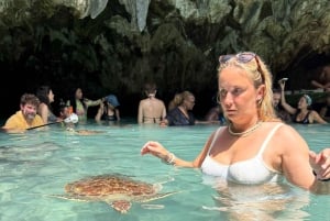 ZANZIBAR: Kryddergårdstur og Salam-grotte tur