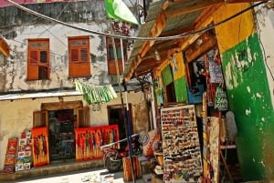 Zanzibar: Spice Farm Tour & Stone Town with Lunch