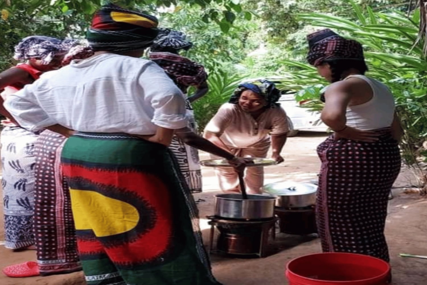 Zanzibar: Tur til krydderifarm med traditionel madlavningskursus