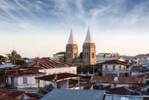 ザンジバル：ストーンタウン市内観光とスパイス農園（ランチ付き）
