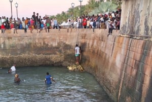 Zanzibar: Tour noturno pelo mercado de comida de Stone Town