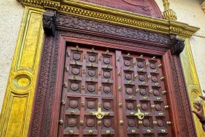 ZANZIBAR: rondleiding Stone Town en restaurant The Rock