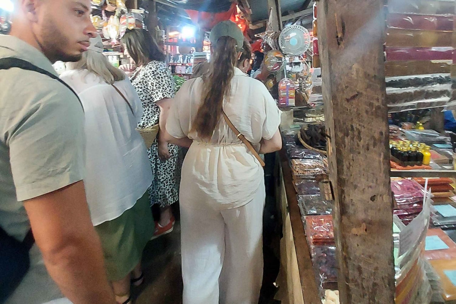 Zanzibar: Stone Town Guided Tour with Market Visit