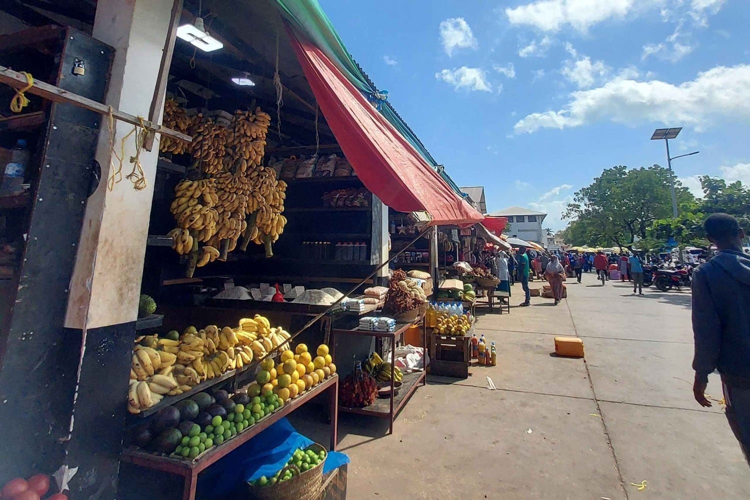 Zanzibar: Stone Town Guided Tour with Market Visit