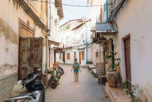 Zanzibar: Stone Town Wycieczka z przewodnikiem z wyspą więzienną.