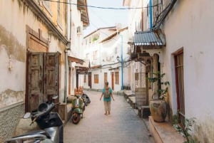 Zanzibar: Excursão a pé pela cidade histórica de Stone Town e almoço.
