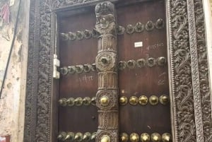 Zanzibar: spostrzeżenia na temat kamiennego miasta i eksploracja lasu Jozani