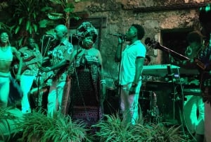 Zanzibar: Stone Town Night Tour med liveoptræden