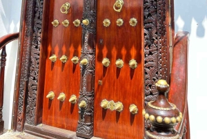 ZANZIBAR: Stone Town, Snorkeling + Starfish & Sea Turtles