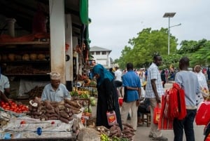 Zanzibar: tour gastronomico del mercato di Stone Town, trasferimento