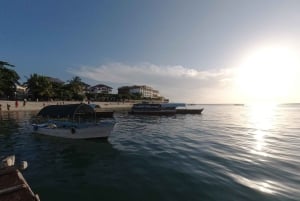 Zanzibar: tour gastronomico del mercato di Stone Town, trasferimento