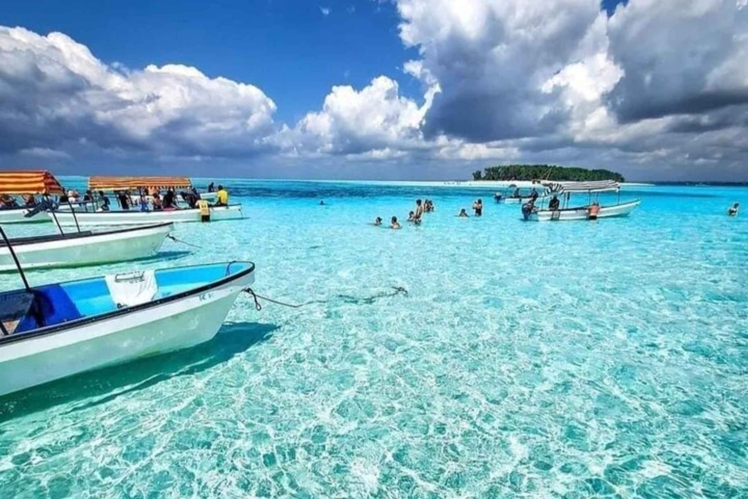 Zanzíbar: visita a Stone Town y playa de Nakupenda con almuerzo