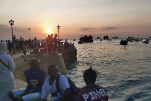 Zanzibar: Stone town tour, Sunset & night food market
