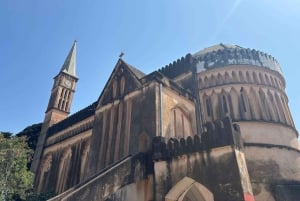 Пешая экскурсия по Каменному городу Занзибара и лесу Джозани