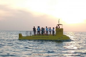 Sansibarin sukellusveneseikkailu: Auringonlaskun risteilykierros