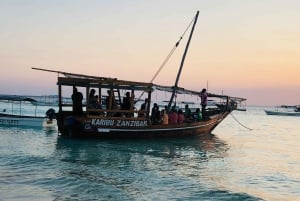 Sansibar: Sunset Cruise Sail Dhow Adventure mit Abholung