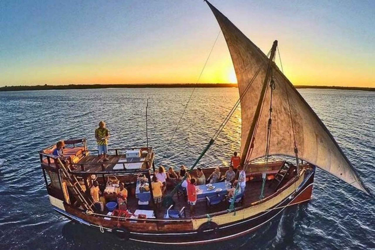Zanzibar: Solnedgangscruise med tradisjonell musikk